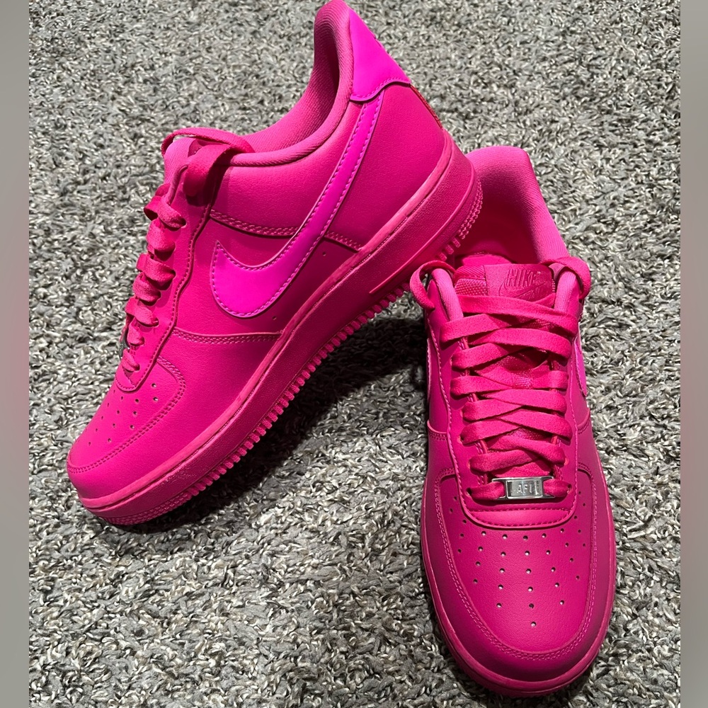 Nike AF1 Air Force 1 ‘07 Sneakers—Women’s Size 9